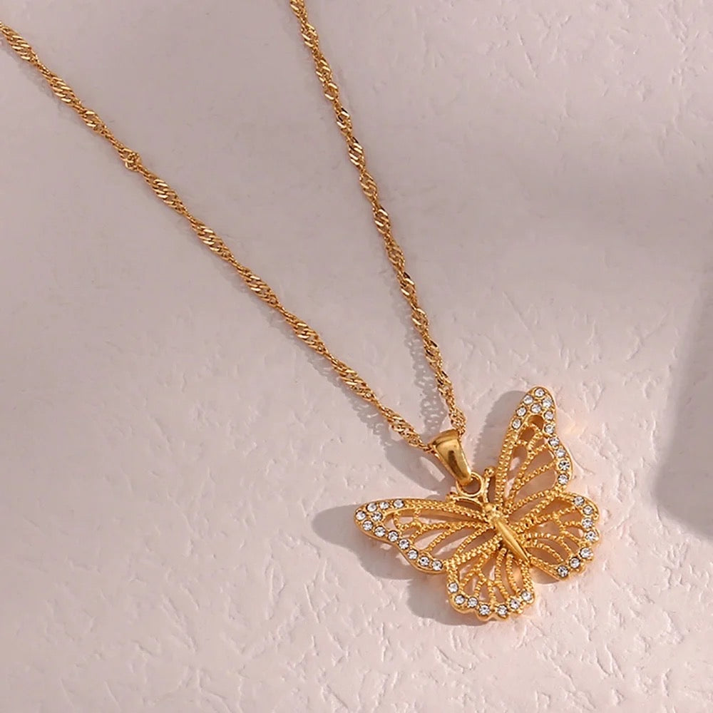 Mariposa Necklace